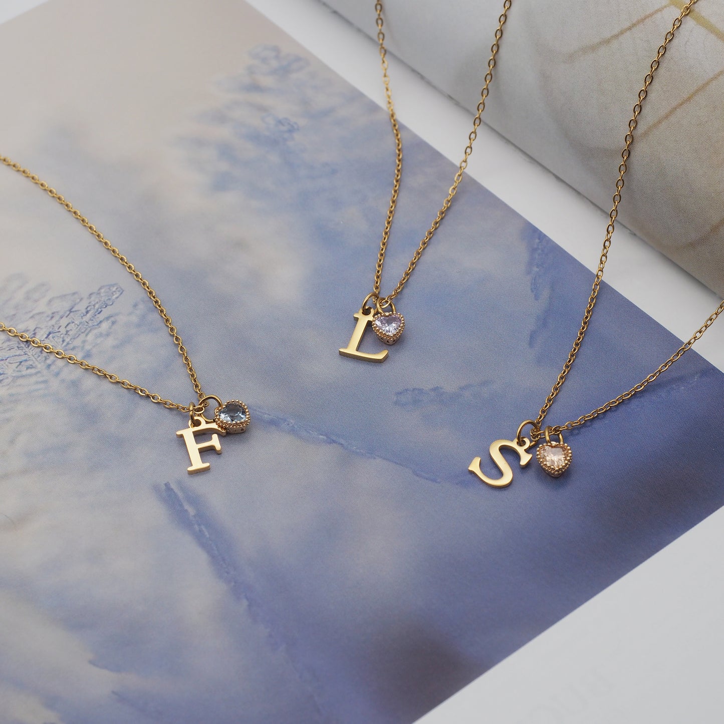 Anfangsbuchstabe Halskette mit Geburtsstein