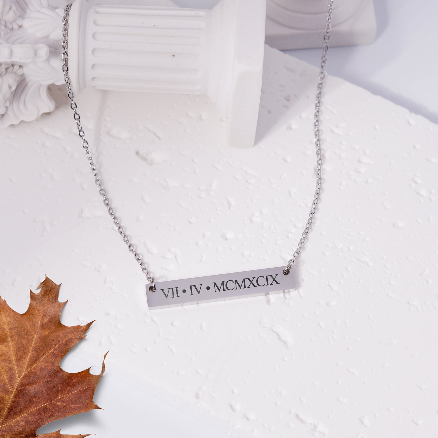 Personalisierte Halskette mit rechteckigem Anhänger